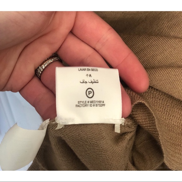 BCBGMAXAZRIA Sweater - Picture 5 of 5